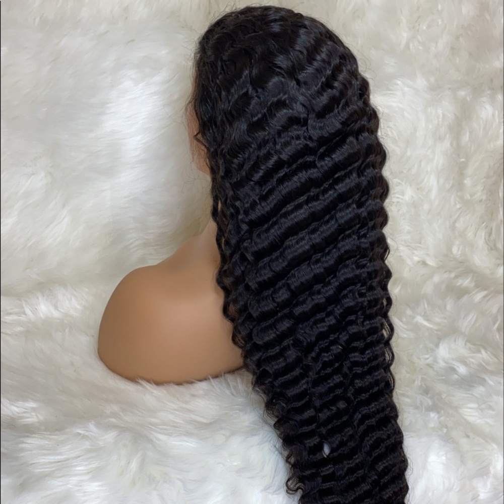 Deep Wave Premium Hair - Picture 2 of 2